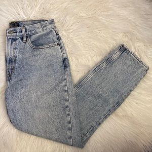 abercrombie and fitch high rise mom jean